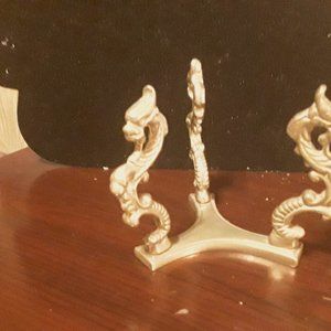 4 Inches Tall   3 Prong Bowl or Planter Platform